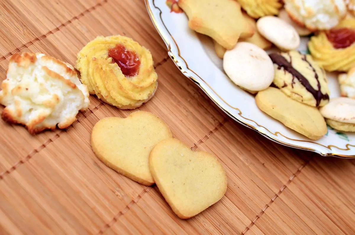 Homemade Dog Treats for Coffee Lovers: 6 Recipes Without Caffeine